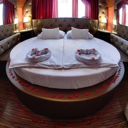 Corvin Hotel 3*