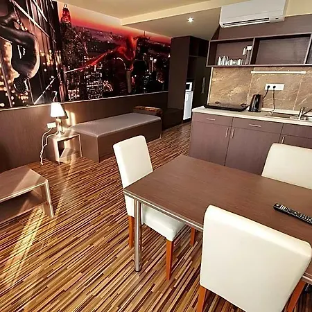Hotel Corvin 3*